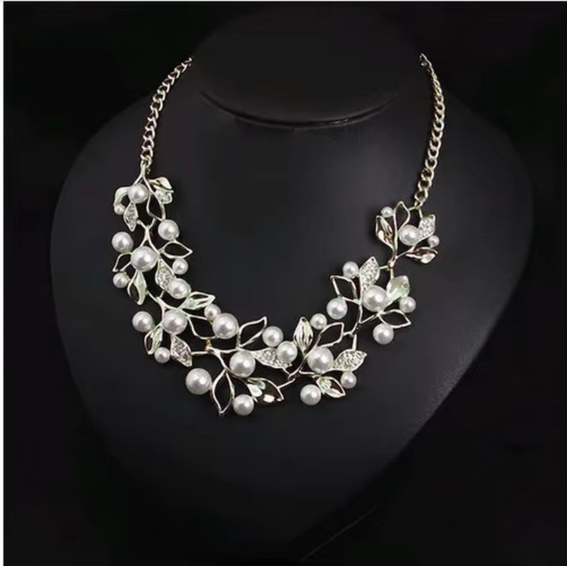 Simulated Pearl Necklaces & Pendants Leaves Statement Necklace Women Collares Ethnic Jewelry for Gifts
