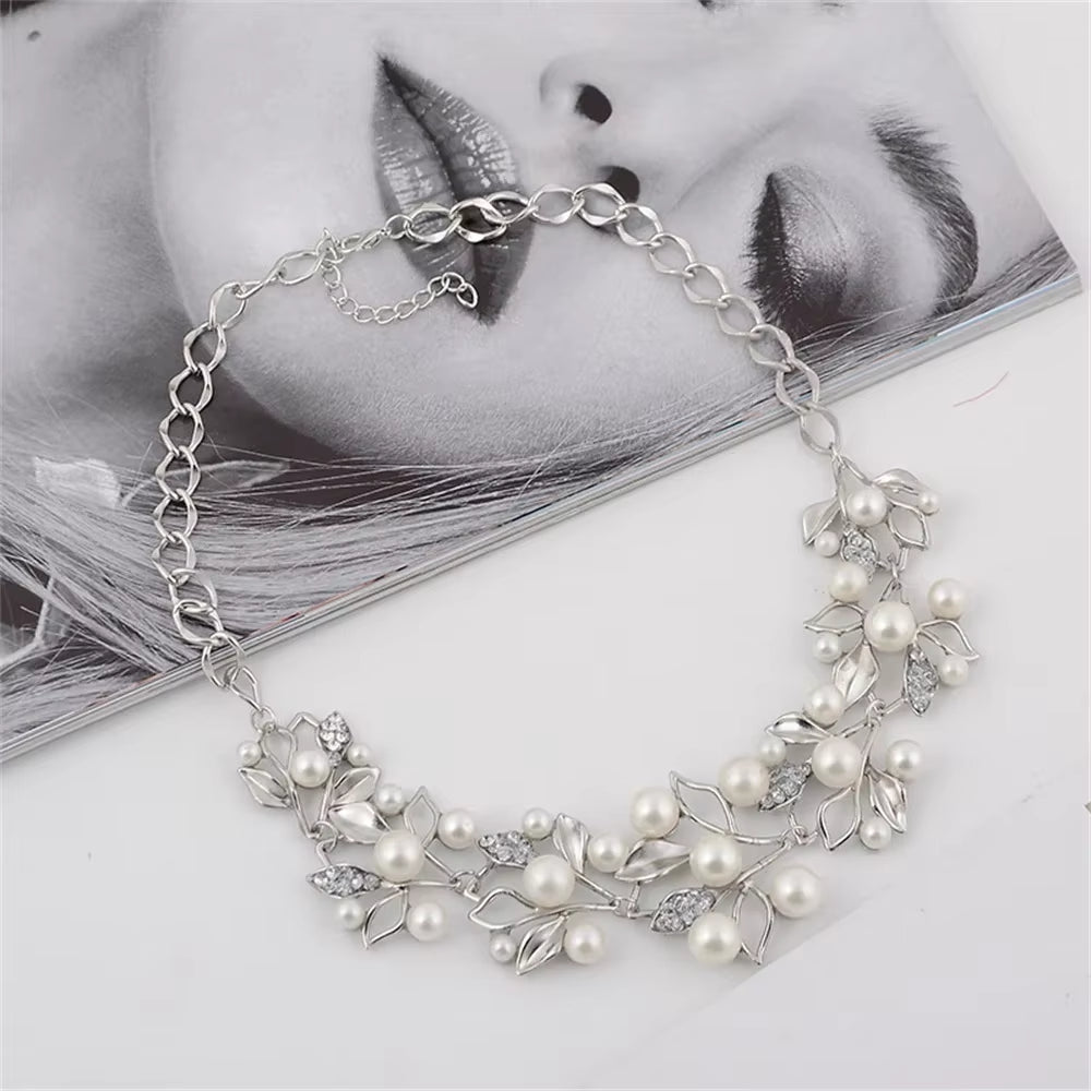 Simulated Pearl Necklaces & Pendants Leaves Statement Necklace Women Collares Ethnic Jewelry for Gifts