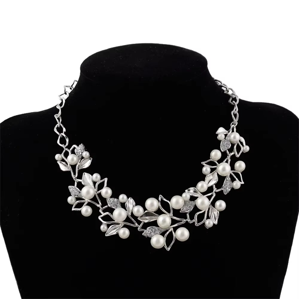 Simulated Pearl Necklaces & Pendants Leaves Statement Necklace Women Collares Ethnic Jewelry for Gifts